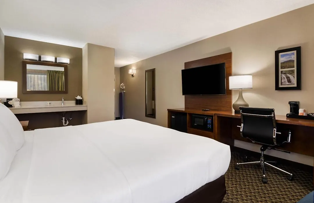 Comfort Inn Lexington Virginia Horse Center-1