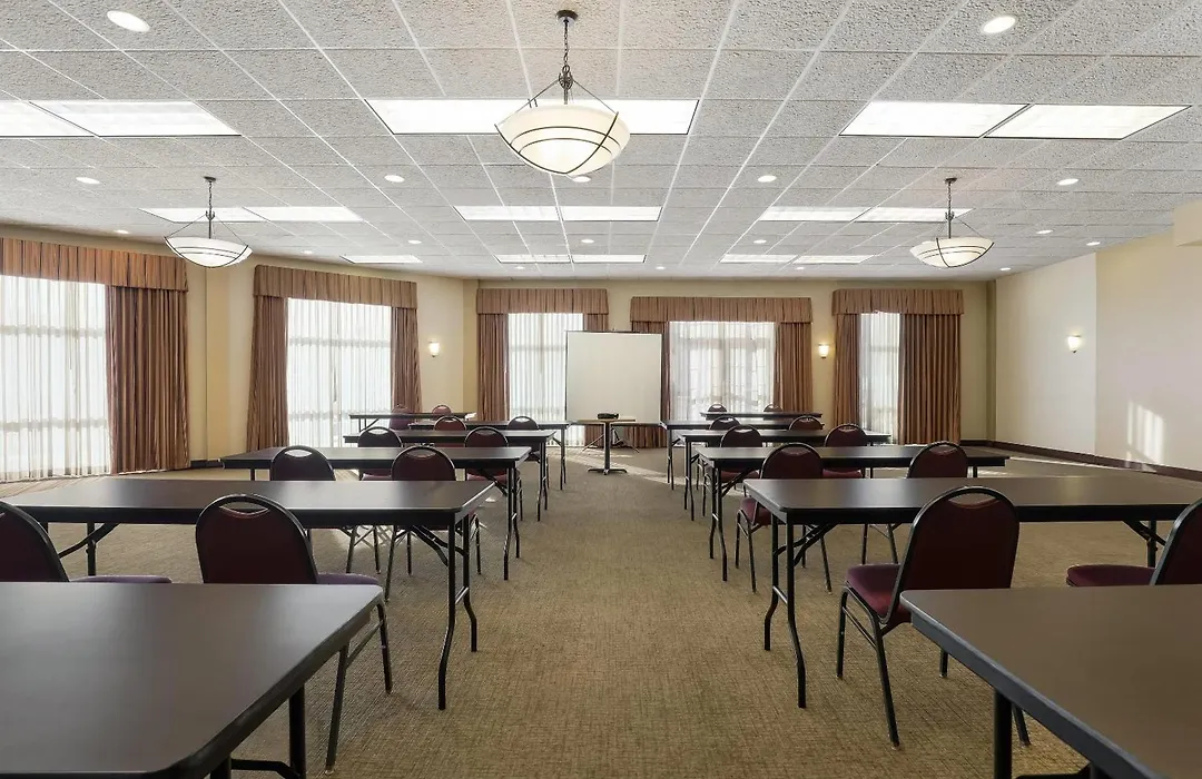 Mainstay Suites Fitchburg - Madison-1