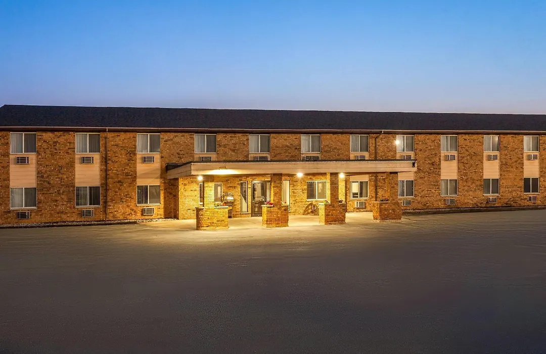 Baymont By Wyndham Manistee-1