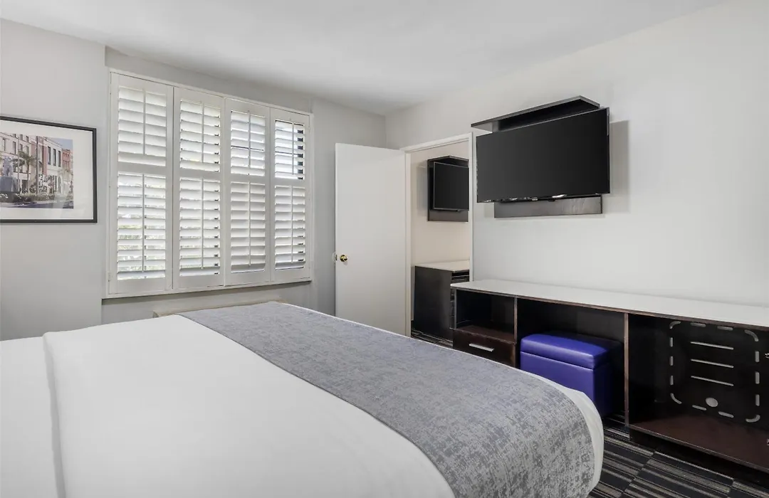 Surestay Hotel By Best Western Beverly Hills West La-1