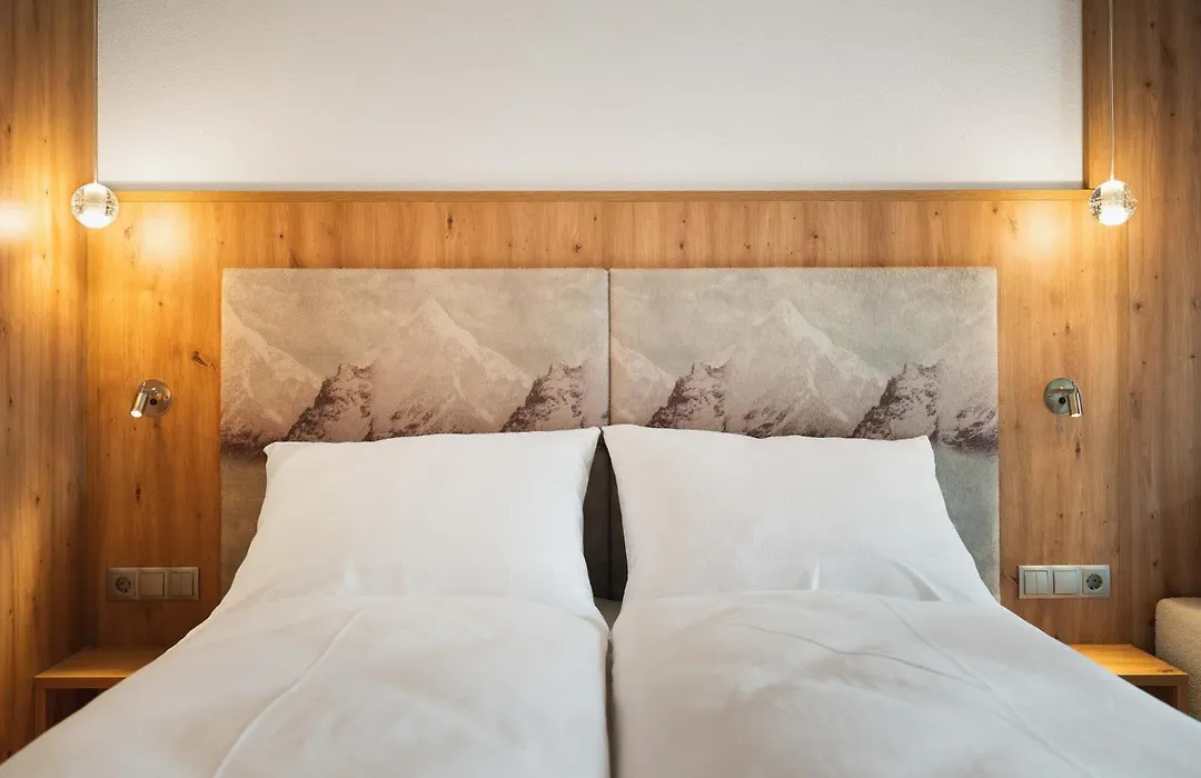 Hotel Sabine-1