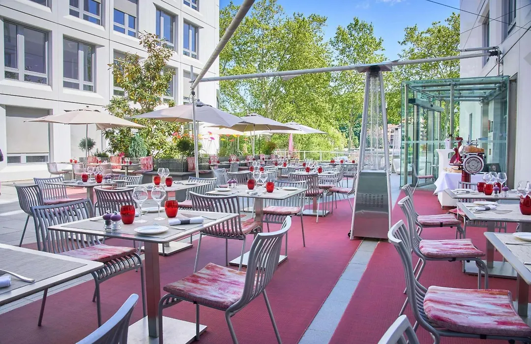 Hotel Lyon-ouest-1