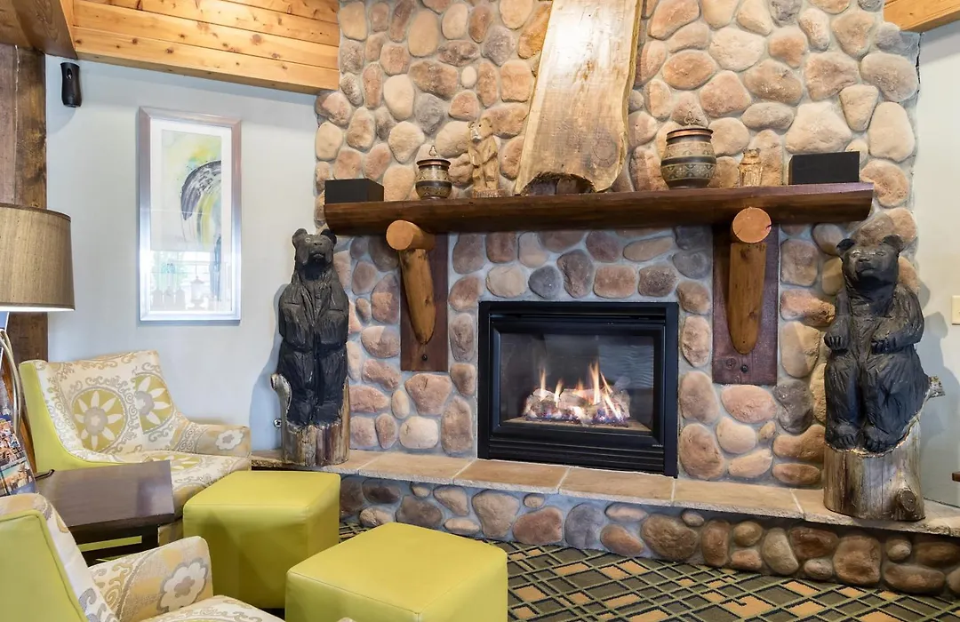 White Pine Inn & Suites-1