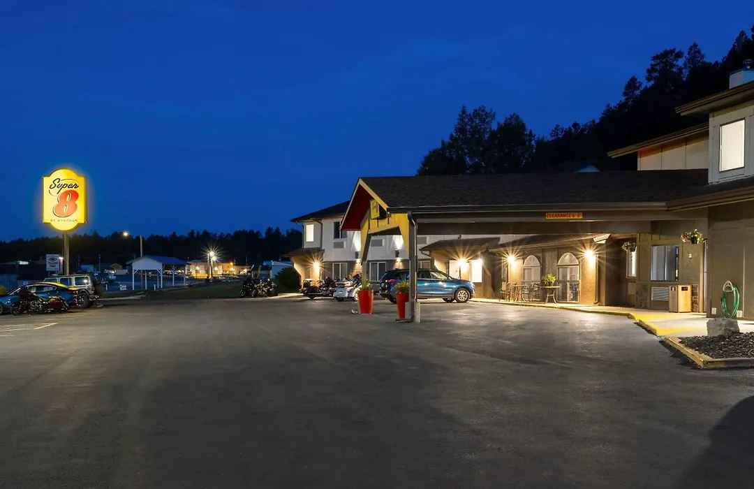 Super 8 By Wyndham Custer/Crazy Horse Area-1