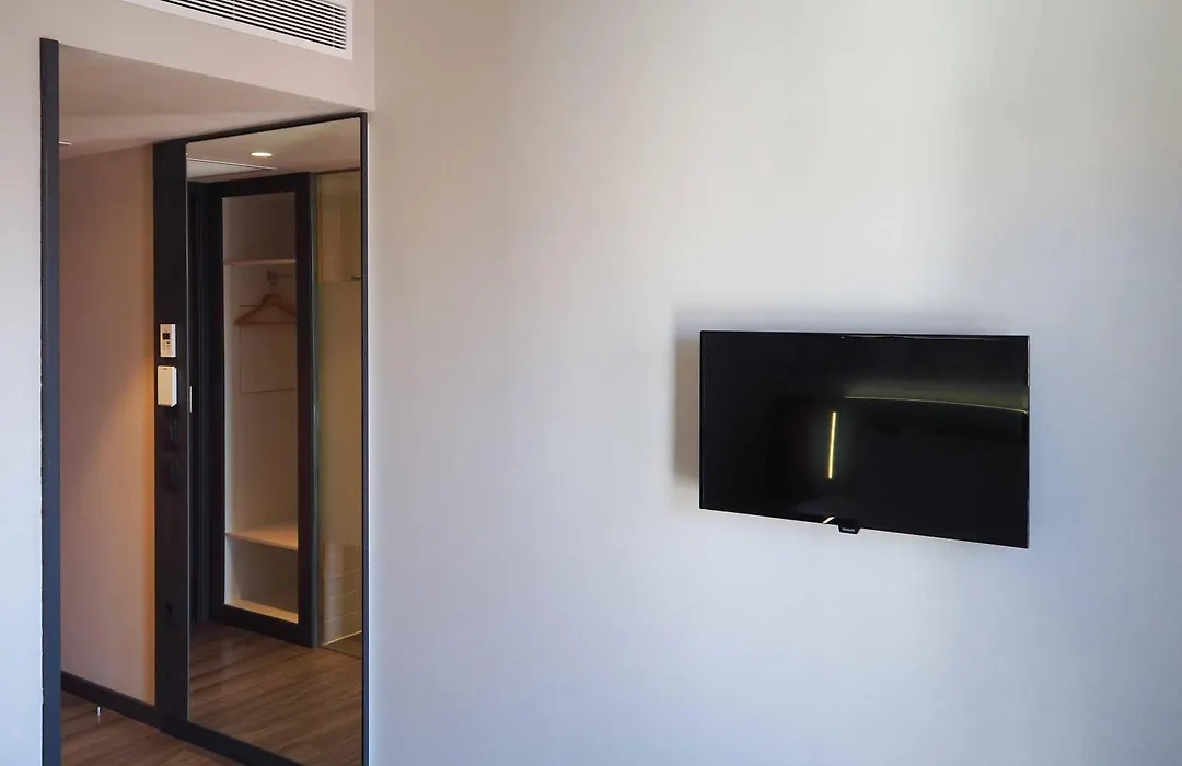 easyHotel Barcelona Fira-1