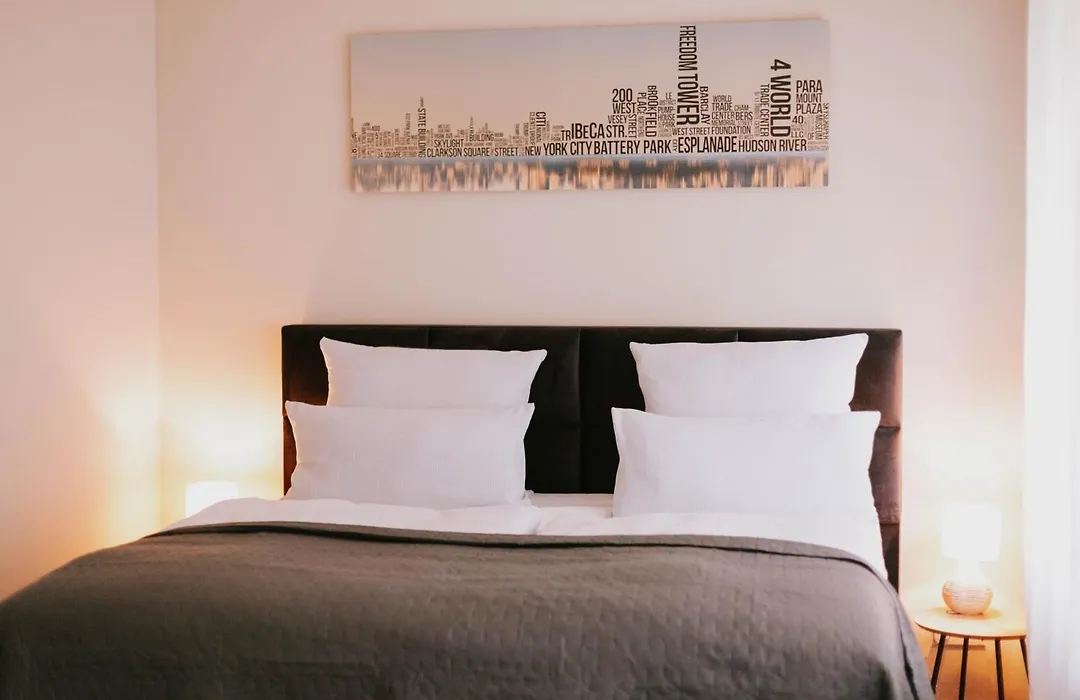 RG Living Self Check-In 24-7 Rooms Bad Salzuflen Near Messe Center Free Parking-1