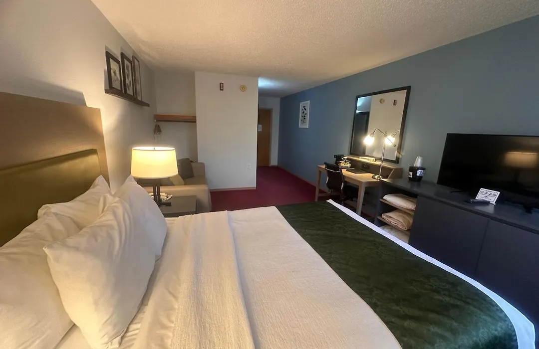 Pictured Rocks Inn And Suites-1