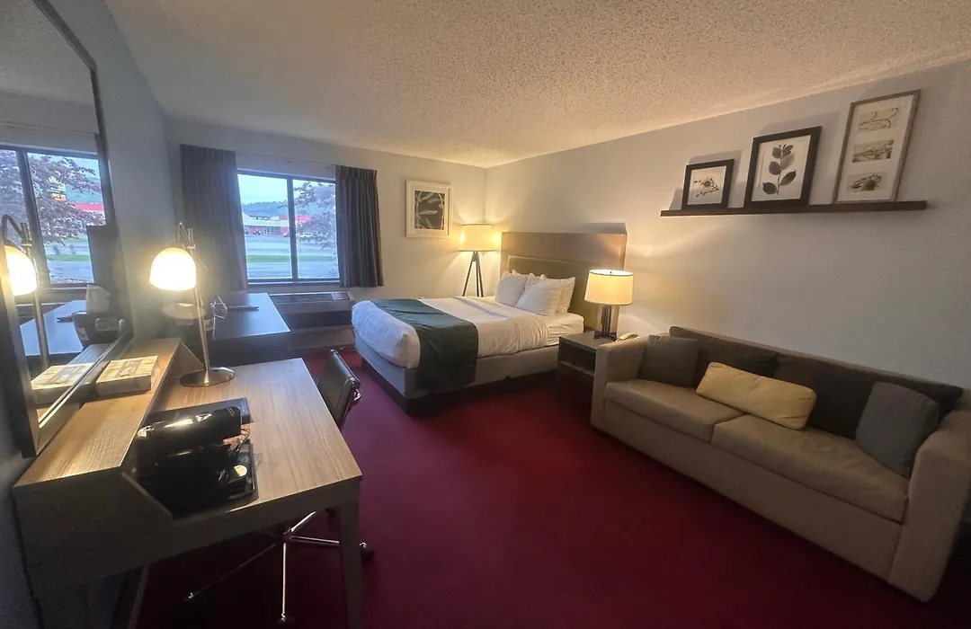 Pictured Rocks Inn And Suites-1