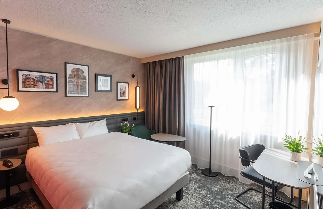 Hotel Mercure Angers Lac De Maine-1