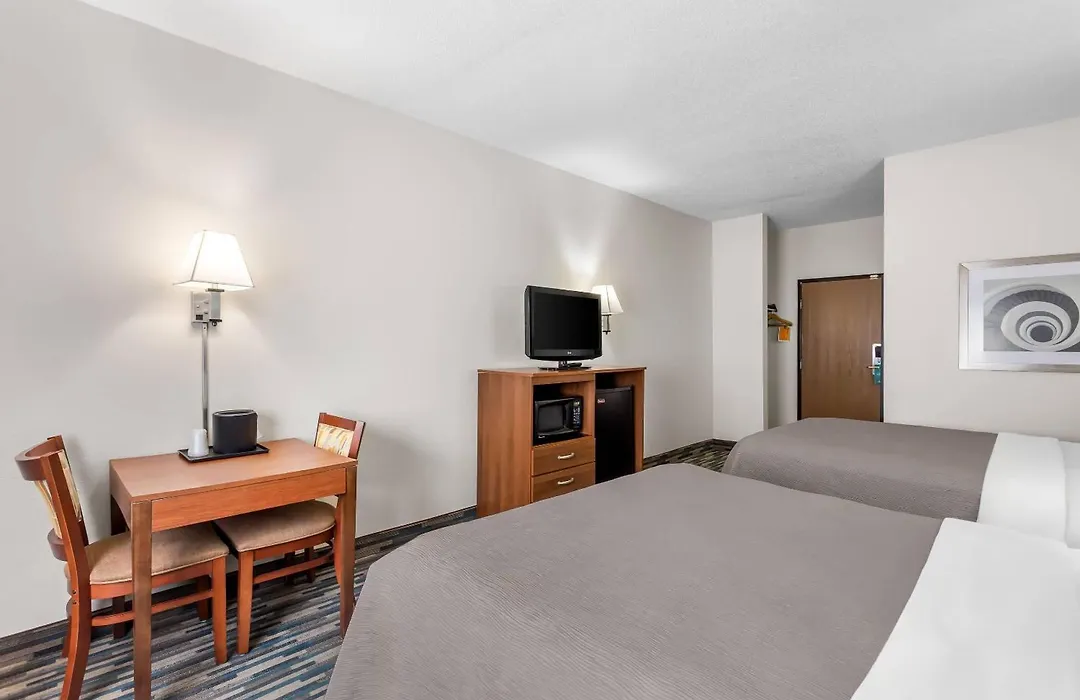 Quality Inn Beloit-1
