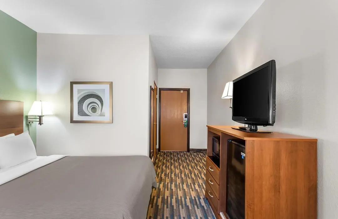 Quality Inn Beloit-1