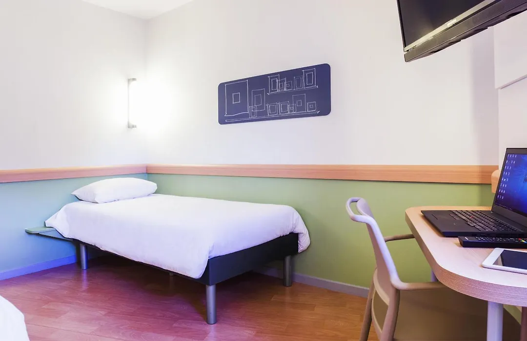 Ibis Budget Valence Sud-1