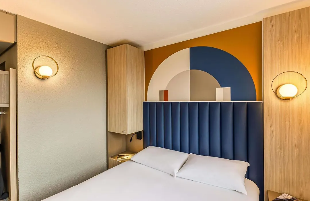 ibis Styles Saint-Quentin-1