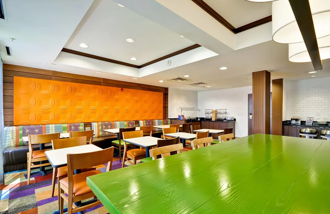 Fairfield Inn & Suites Dallas Medical/Market Center-1