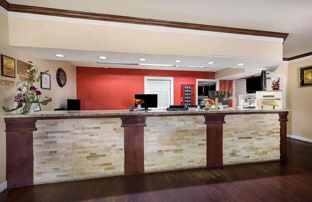 Knights Inn College Station-1