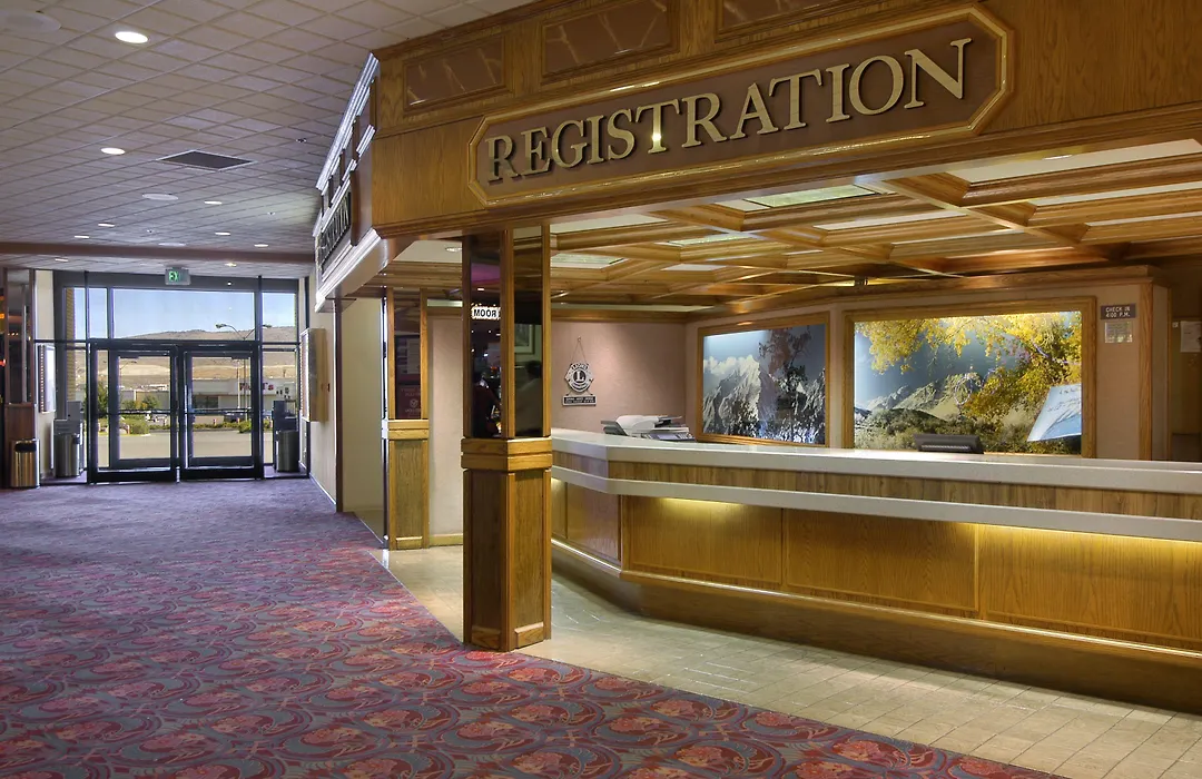 Maverick Hotel And Casino By Red Lion Hotels-1