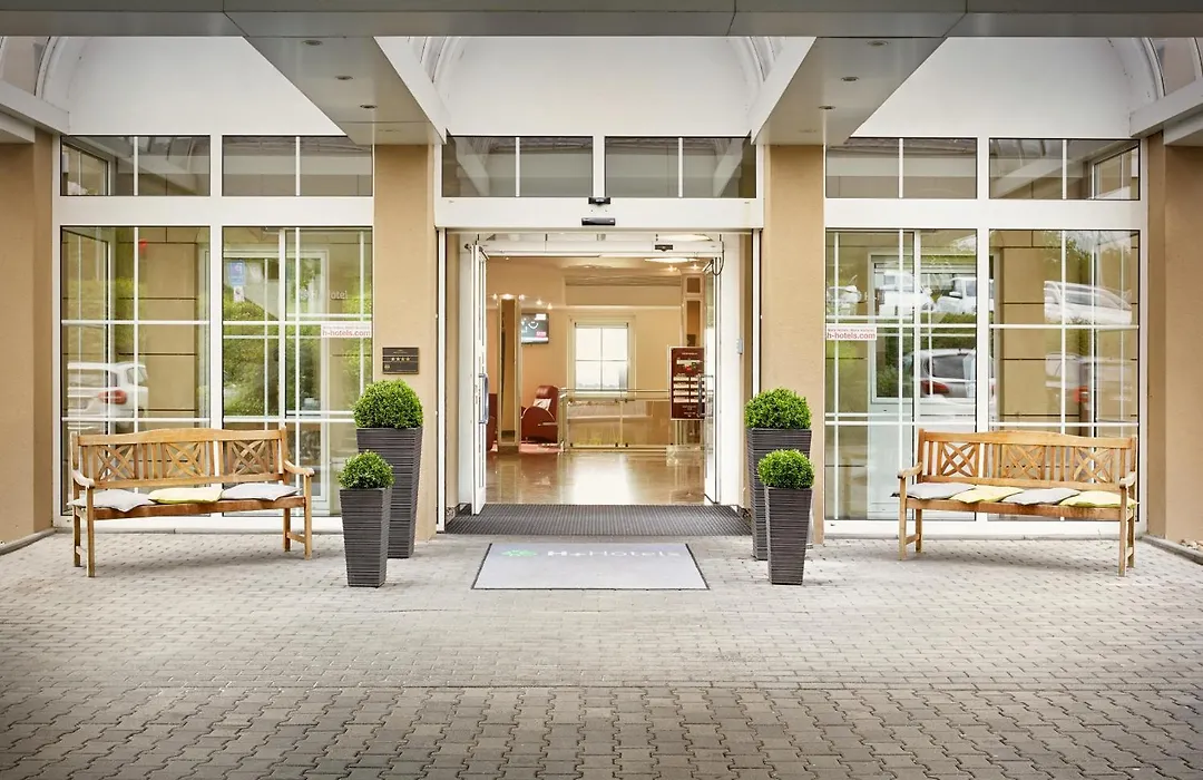 H+ Hotel Frankfurt Airport West-1