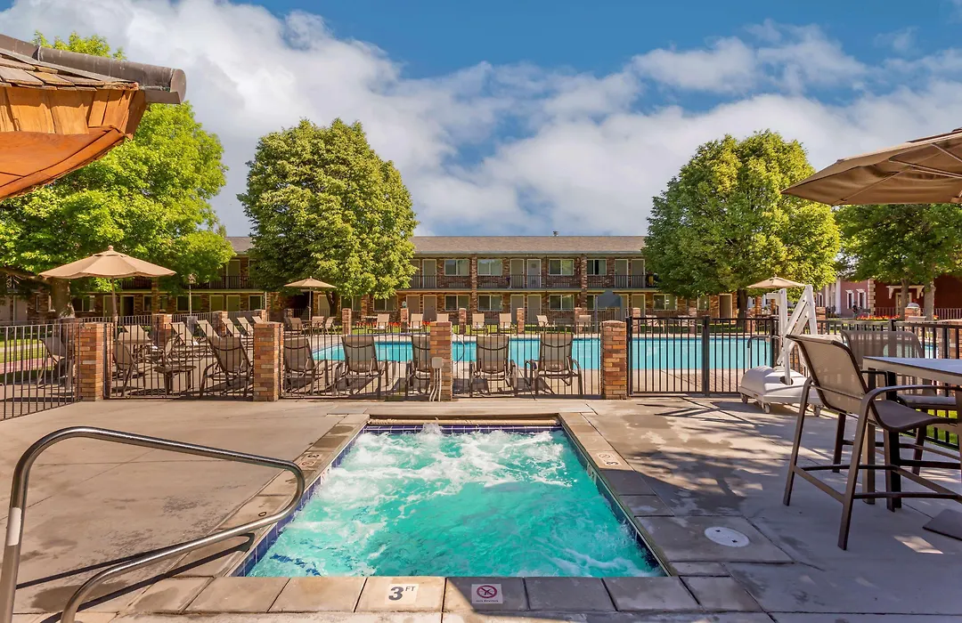 Best Western Plus Burley Inn & Convention Center-1
