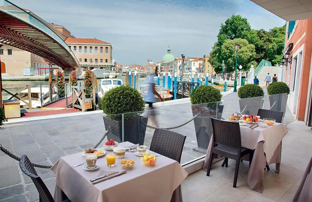 Hotel Santa Chiara-1