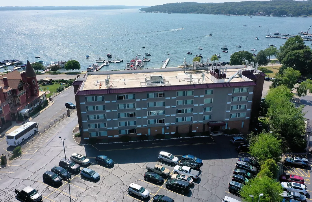 Harbor Shores On Lake Geneva-1