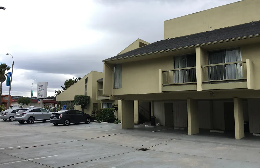 Sand Dollar Inn-1