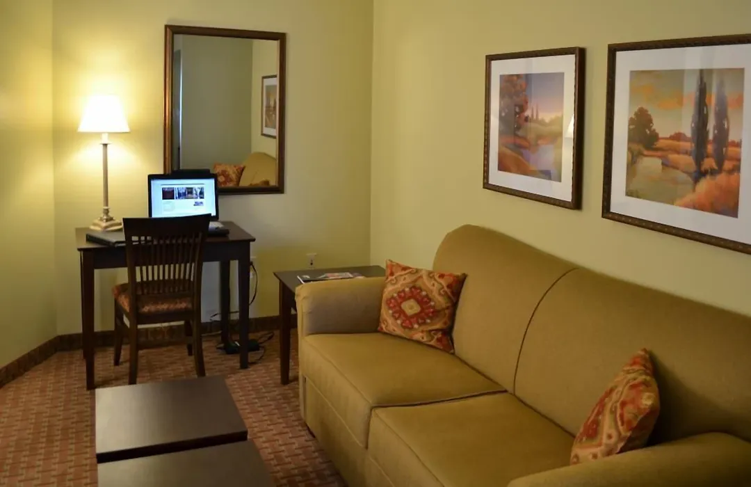 Euro-Suites Hotel-1