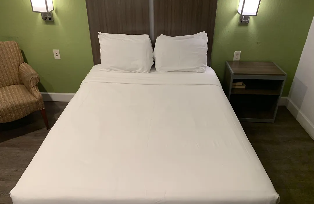 Gilroy Inn-1