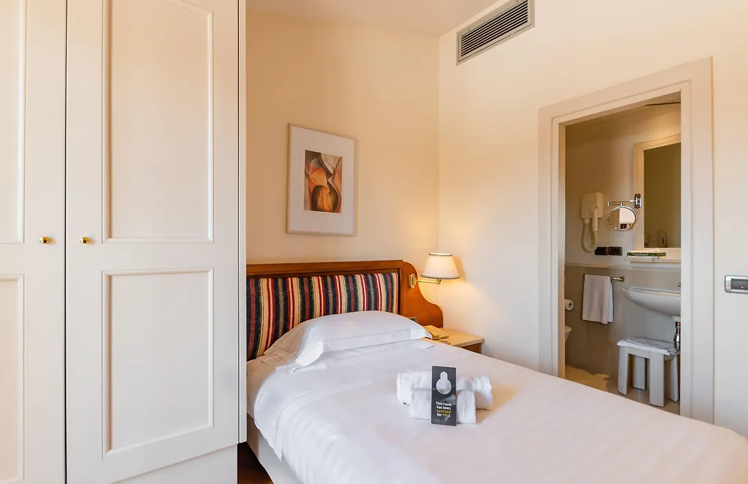 B&B Hotel Firenze Laurus Al Duomo-1