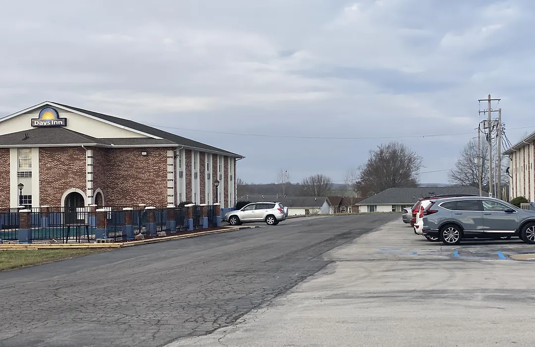 Days Inn By Wyndham Perryville Mo-1