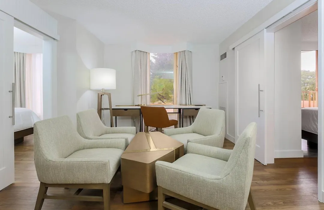 Sheraton Suites Market Center Dallas-1