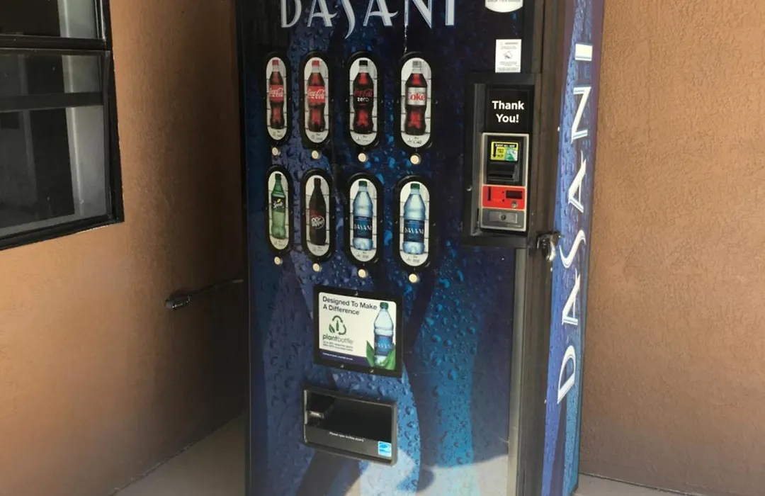 Days Inn & Suites By Wyndham Logan-1