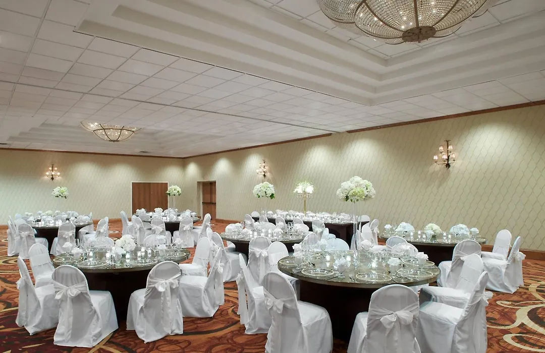 Sheraton Minneapolis West Hotel-1