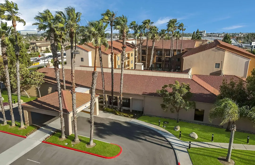 Sonesta Select Huntington Beach Fountain Valley-1