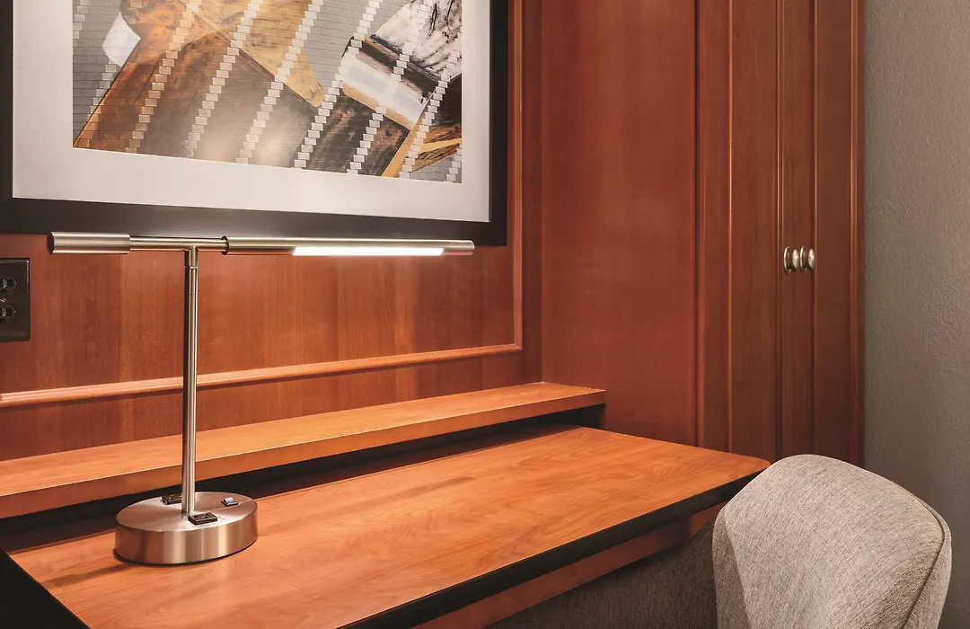 Hampton Inn Des Moines-Airport-1