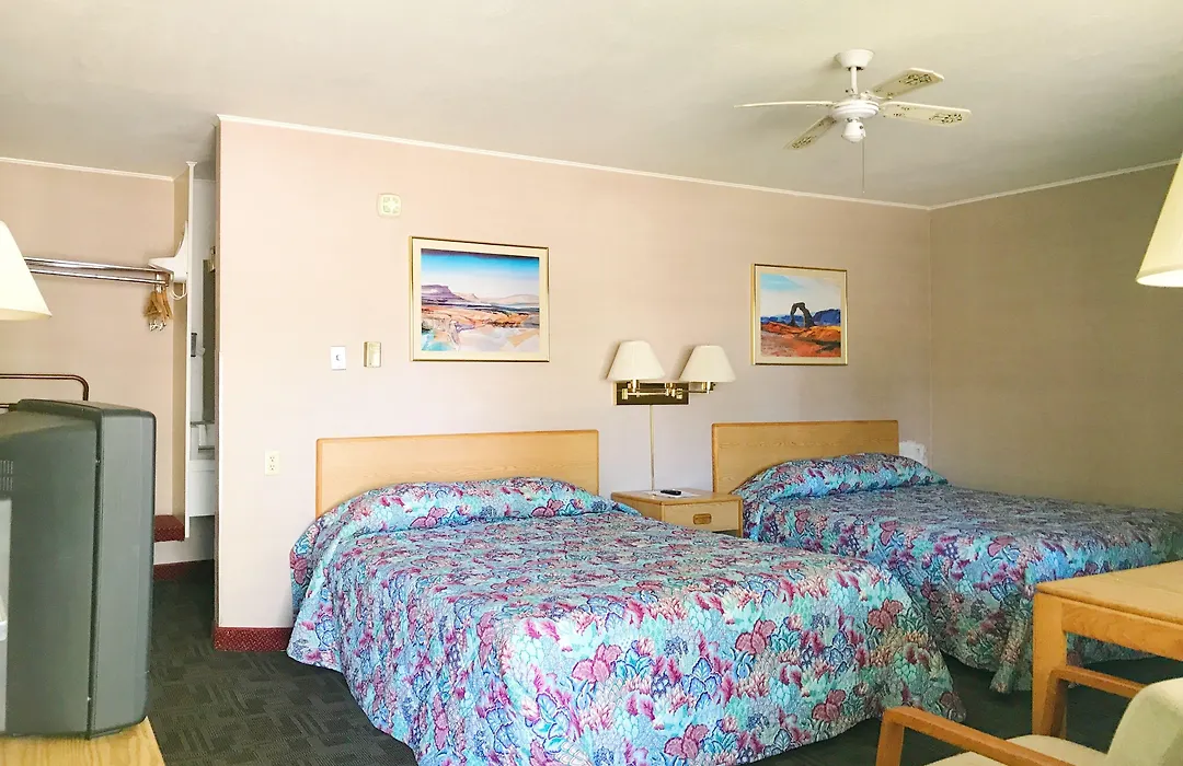 Appletree Inn-1