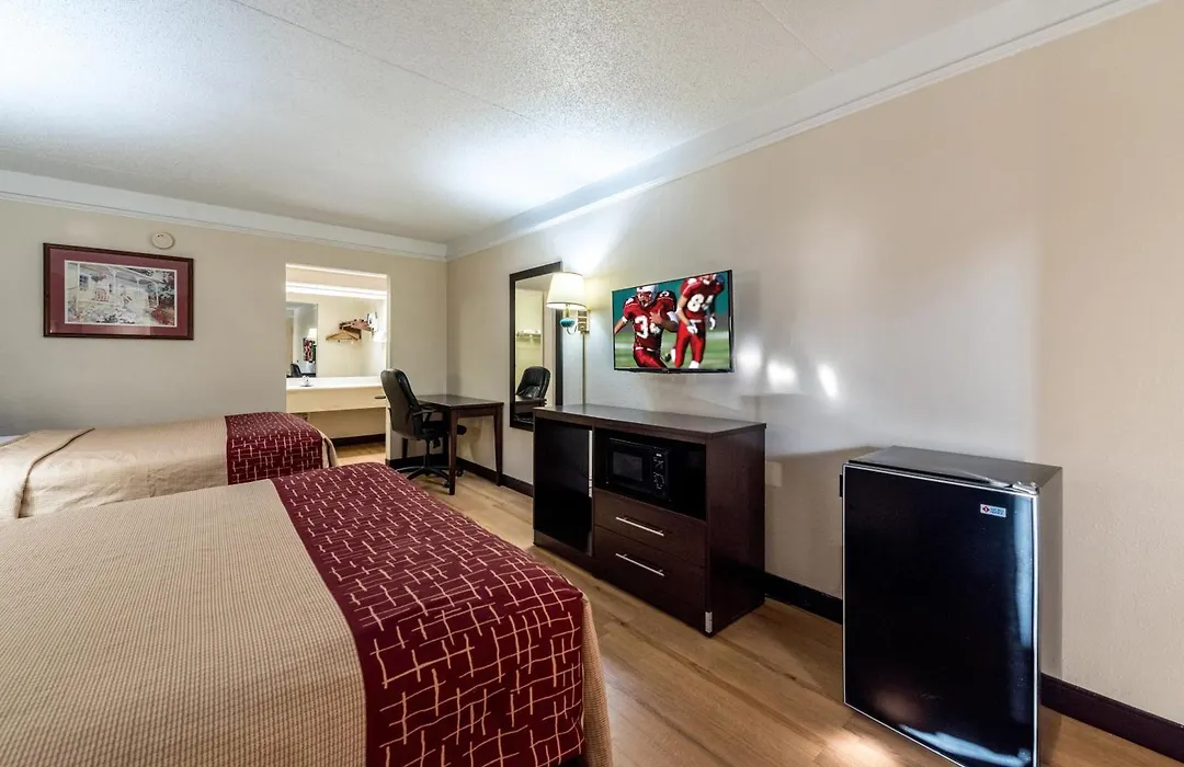 Red Roof Inn & Suites Clinton, Tn-1