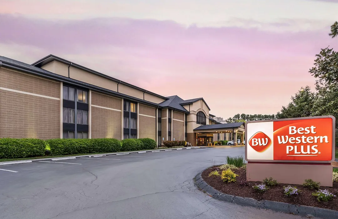 Best Western Plus Knoxville Cedar Bluff-1