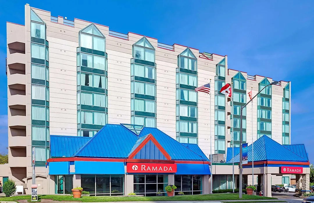 Ramada By Wyndham Niagara Falls/Fallsview-1