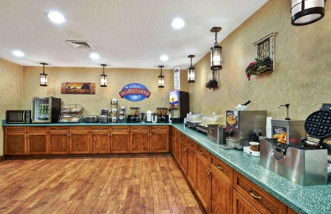 Baymont By Wyndham Knoxville/Cedar Bluff-1