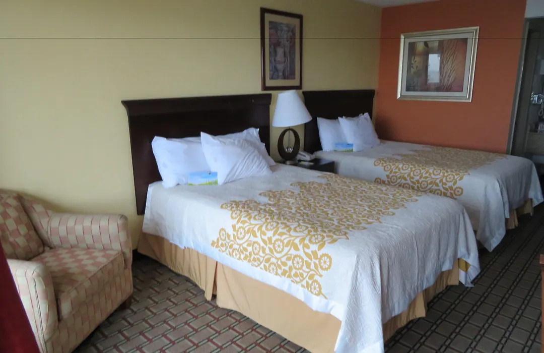 Days Inn By Wyndham Blytheville-1