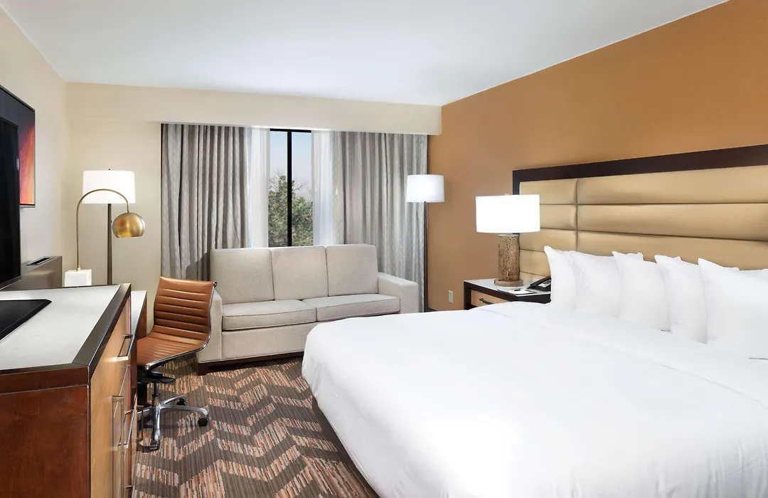 Doubletree By Hilton Lawrence-1