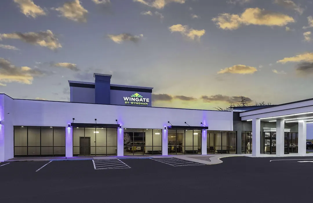 Wingate By Wyndham Wichita Airport-1