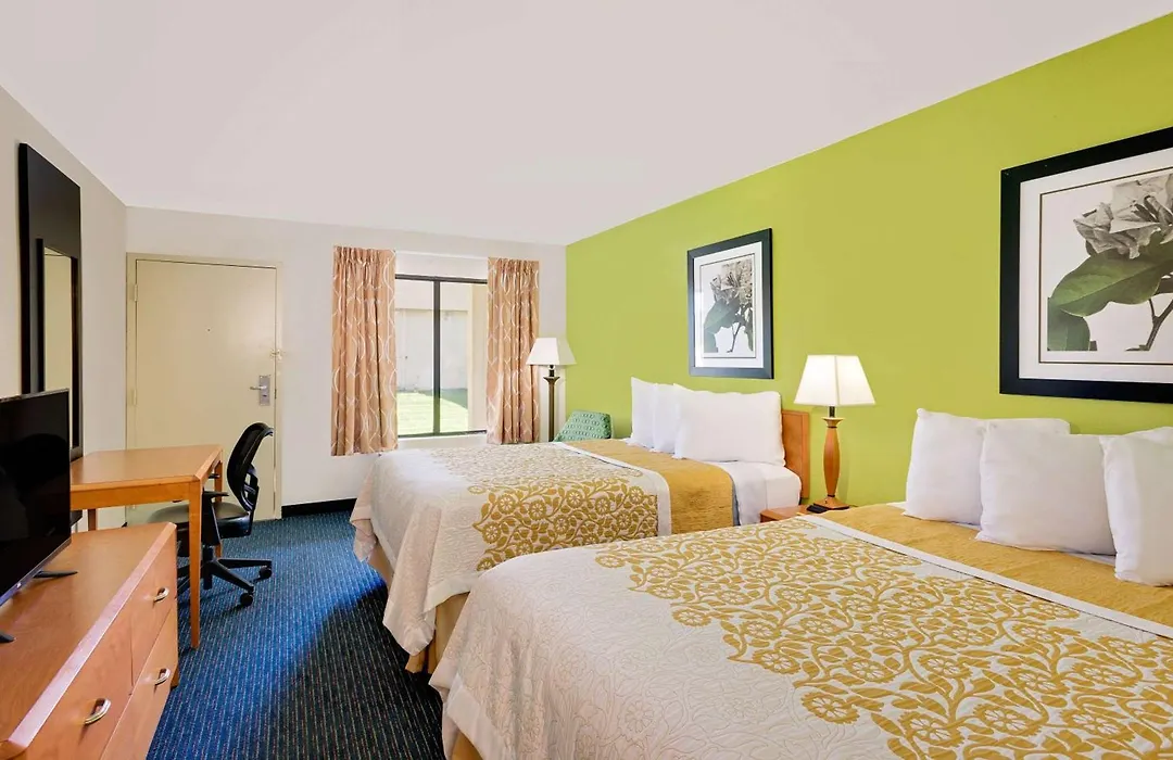 Days Inn By Wyndham Easton-1