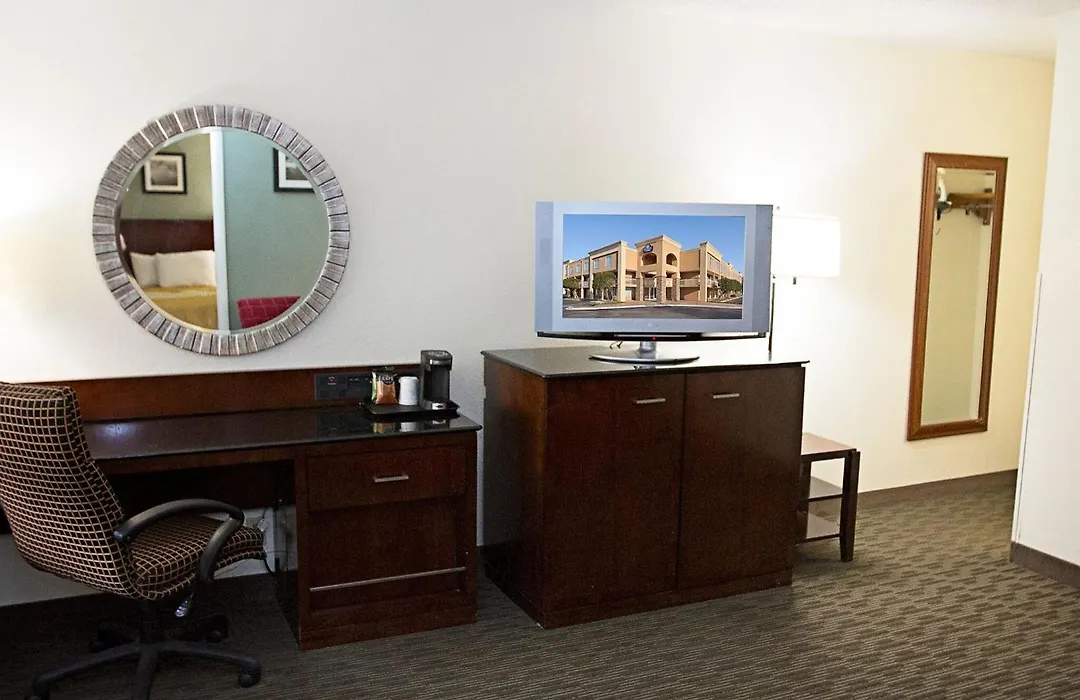 Days Inn By Wyndham Greenville-1