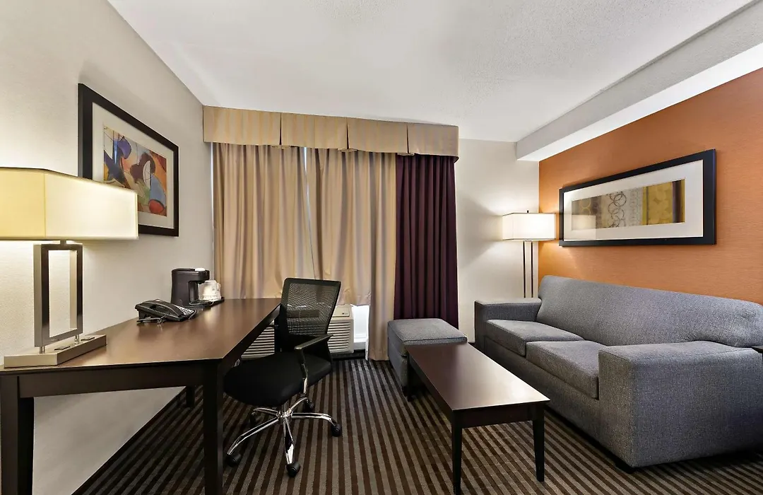 Best Western Plus Toronto North York Hotel & Suites-1