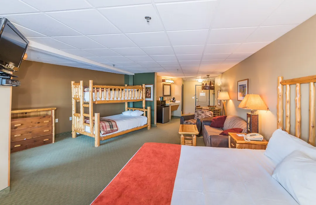 Grand Ely Lodge-1