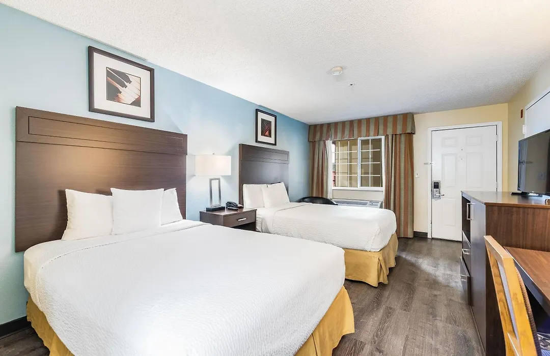 Days Inn By Wyndham Federal Way-1