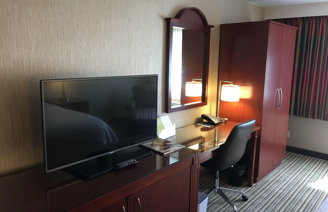 Four Points By Sheraton Bellingham Hotel & Conference Center-1