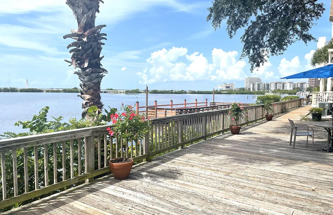 Chase Suite Hotel Rocky Point Tampa-1