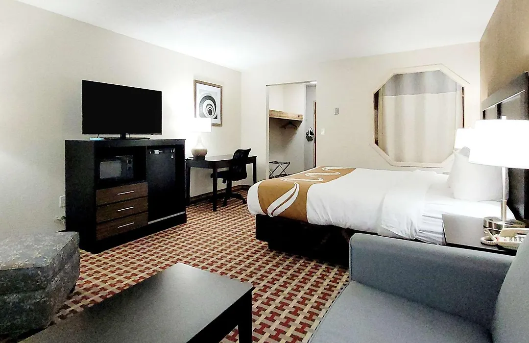 Quality Inn & Suites Marion-1